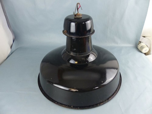 Ancienne lampe industrielle - ancienne,