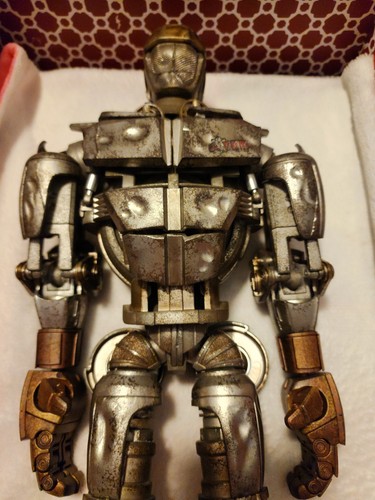Threea real steel - real,