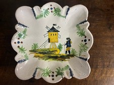 ASSIETTE CARRÉE ANCIENNE 18 Eme ? Manufacture à Déterminer