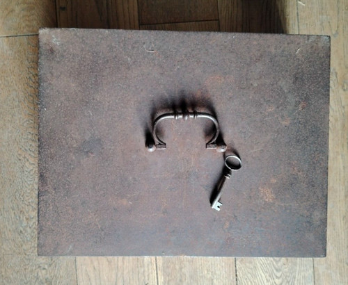 Ancien grand coffre fort - ancien,