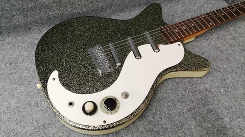 Corps en - (danelectro),