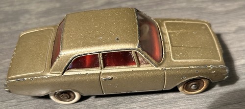 Dinky toys ford taunus 538 - ford,