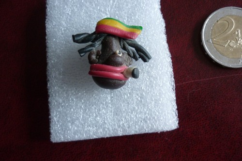 Broche humoristique bob - humoristique,