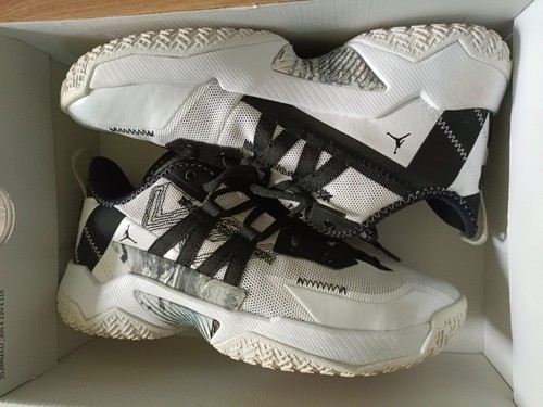 Paire chaussure basket - de,