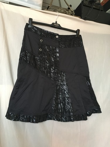 Jolie jupe noire fred sabatier - jupe,