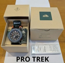 Montre solaire pour homme