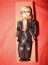 poupée représentant un petit ramoneur avec son échette,  époque années 60