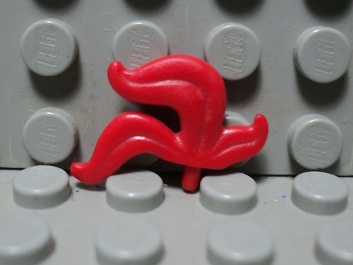 Lego minifig red helmet - minifig, plume