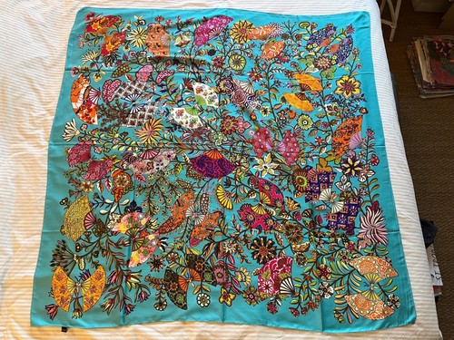 Magnifique foulard neuf - , en
