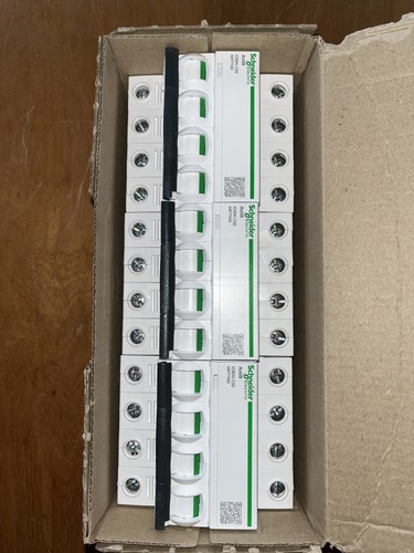 Disjoncteur tetrapolaire 32a - disjoncteur,