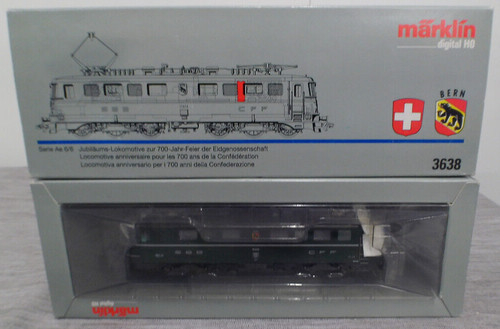 Locomotive train miniature - locomotive,