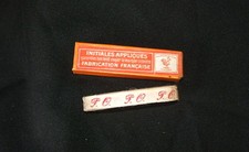 Ancien ruban initiales tissé rouge PO couture, mercerie