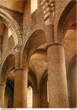 71 - Tournus - intérieur de