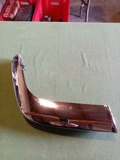 SIMCA 1200 S Crosse de pare chocs AV droit Neuve avec rayures de stockage