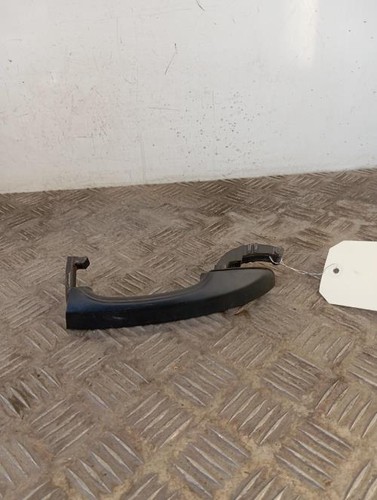 Poignee porte avant gauche