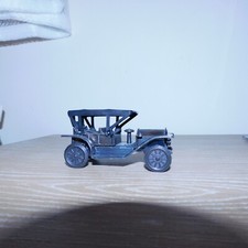 Taille crayon forme de voiture simplex 1908