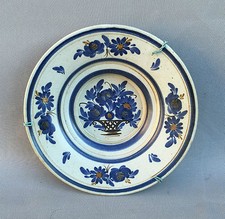 Ancien plat assiette terre