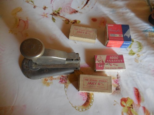 Agrafeuse bureau ancienne - de,
