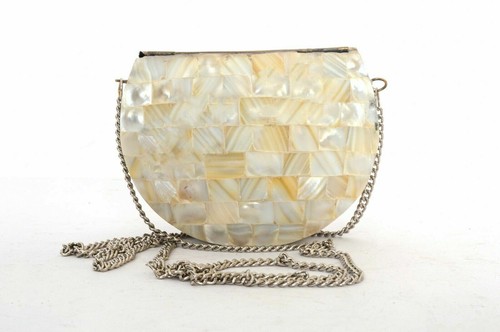 Sac main mode - à, la