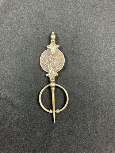 Ancien fibule argent pièce - ancien, en