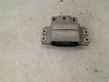 SUPPORT BOITE DE VITESSES Golf