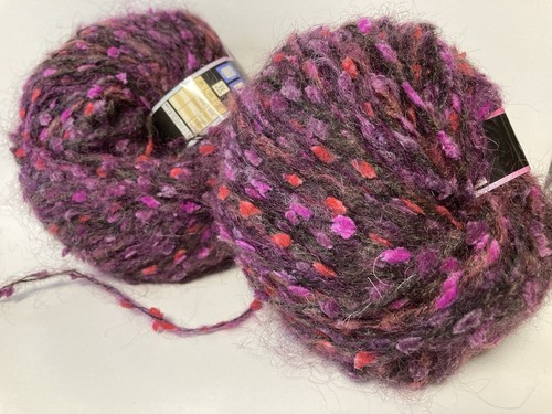 Lot pelotes de laine - de,
