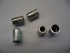 Ecrou à sertir M6 type rivkle aveugle insert fileté tête affleurante fraisée x25