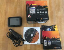 GPS Navigon 2110 Europe - avec chargeur - carte mémoire europe - parfait état