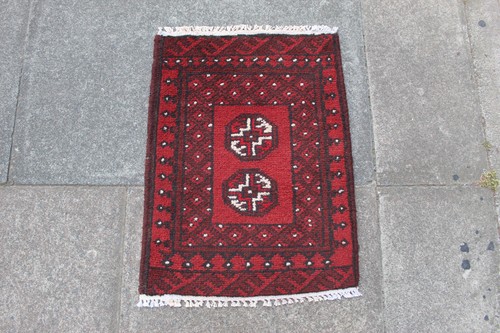Tapis oriental rouge fait - rouge, main