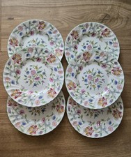 6 assiettes à dessert