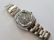 Montre Orion Seal 21653 de plongée mouvement mécanique dateur boitier acier