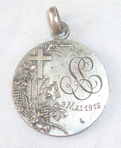 Médaille pendentif religieux - mÉdaille,