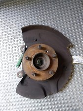 Moyeu avant gauche LAND ROVER