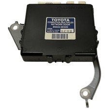06-08 Lexus RX400H Door
