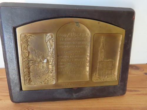 Plaque commémorative léon - plaque,