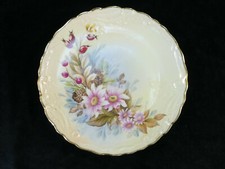 Assiette en Porcelaine de LIMOGES décor floral