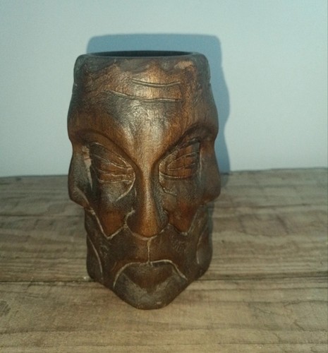 Sculpture masque visage - , en