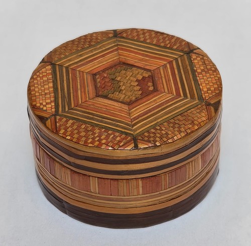 Ancienne boîte ronde - , en