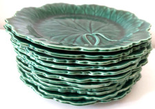 WEDGWOOD ETRURIE et BARLASTON  11 assiettes feuilles vertes D: 20 cm. TBE.