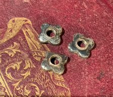 Lot de 3 anciens petits écrou