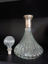 Carafe à décanter ancienne en verre et métal argenté