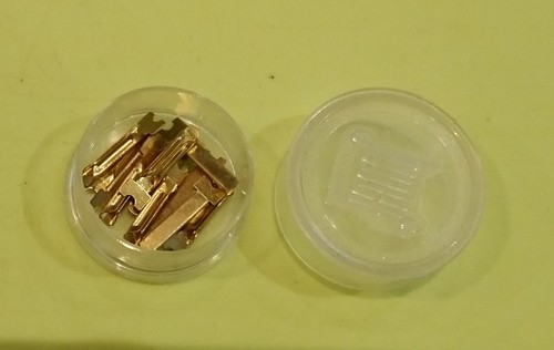 Boite clips laiton - de,