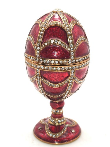 élégante boîte œuf style - Élégante,