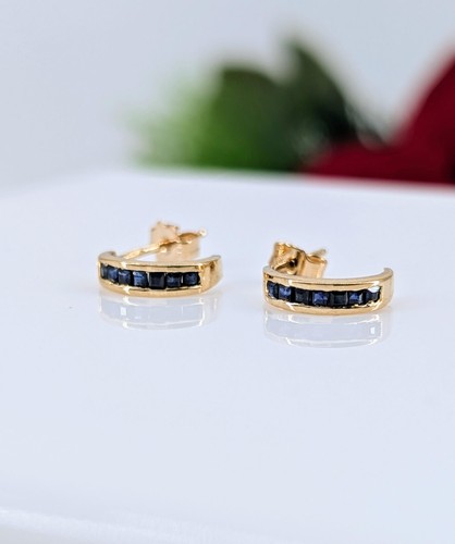 Boucles oreilles demi - or,