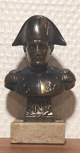 Jolie buste napoléon en - de,