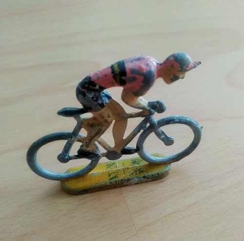 Cycliste ancien métal - ancien, métal 