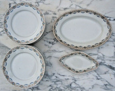 Service de table 24 pieces assiettes plats décor fleurs céramique 19ème