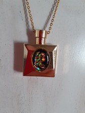 collier pendentif diffuseur de parfum capucci yendi