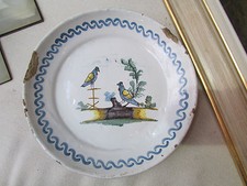 ancienne assiette creuse faience du centre decor pigeons ramiers peint 18 eme 