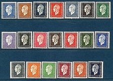 SERIE DE TIMBRES N° 682-701